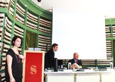 Al centro l'avv. Giuseppe Castronovo, Presidente della IAPB Italia onlus, presso il Senato (sala degli atti parlamentari, biblioteca G. Spadolini, 11 giugno 2013)